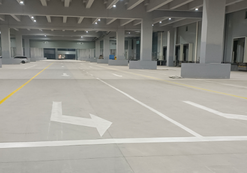 蘇州企業(yè)廠區(qū)道路劃線?施工要點(diǎn)解析 蘇州企業(yè)廠區(qū)道路劃線?施工要點(diǎn)解析